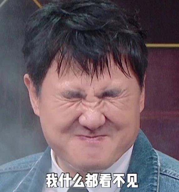 DƬ
